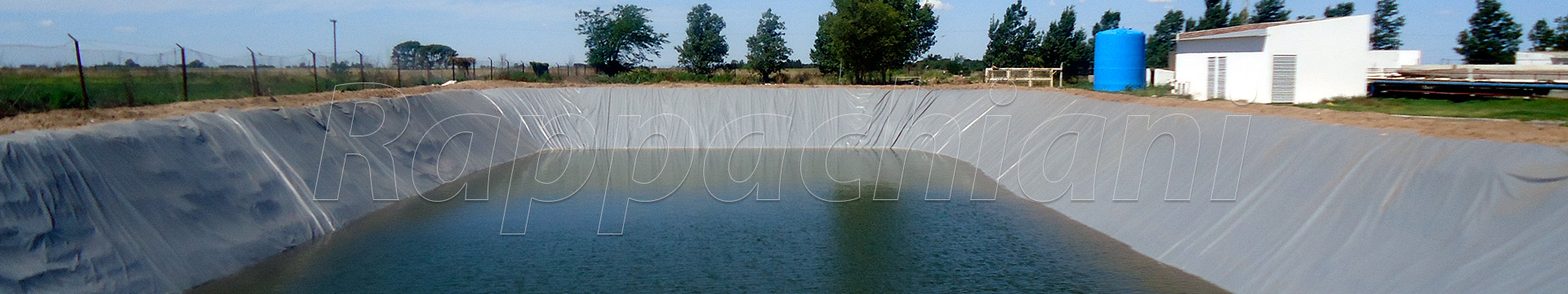 Pisos en estanques artificiales de agua.