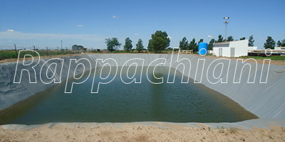 Almacenamiento de agua en estanques rurales.